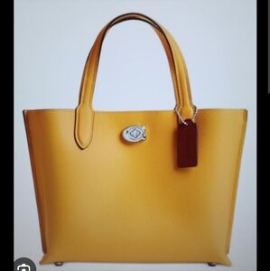 Coach Willow 24 Tote in Yellow 💛